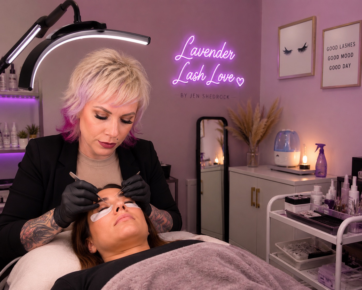 Close-up of Jen's lash artistry