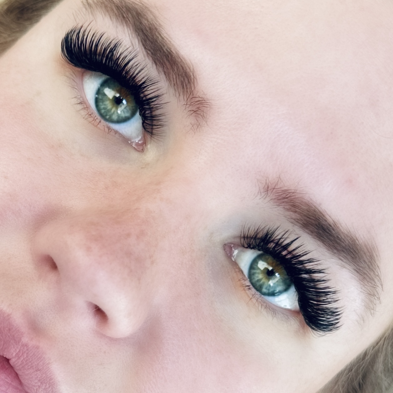 Detailed finished lash styling